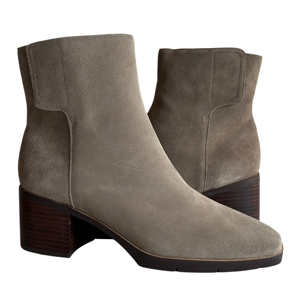 NYDJ Arianna Suede Chelsea Boot Size 8.5 M Taupe with Zipper